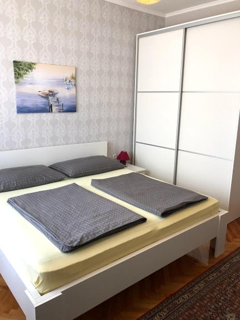 Apartments And Rooms By The Sea Barbat, Rab - 4973 Rab Town Phòng bức ảnh