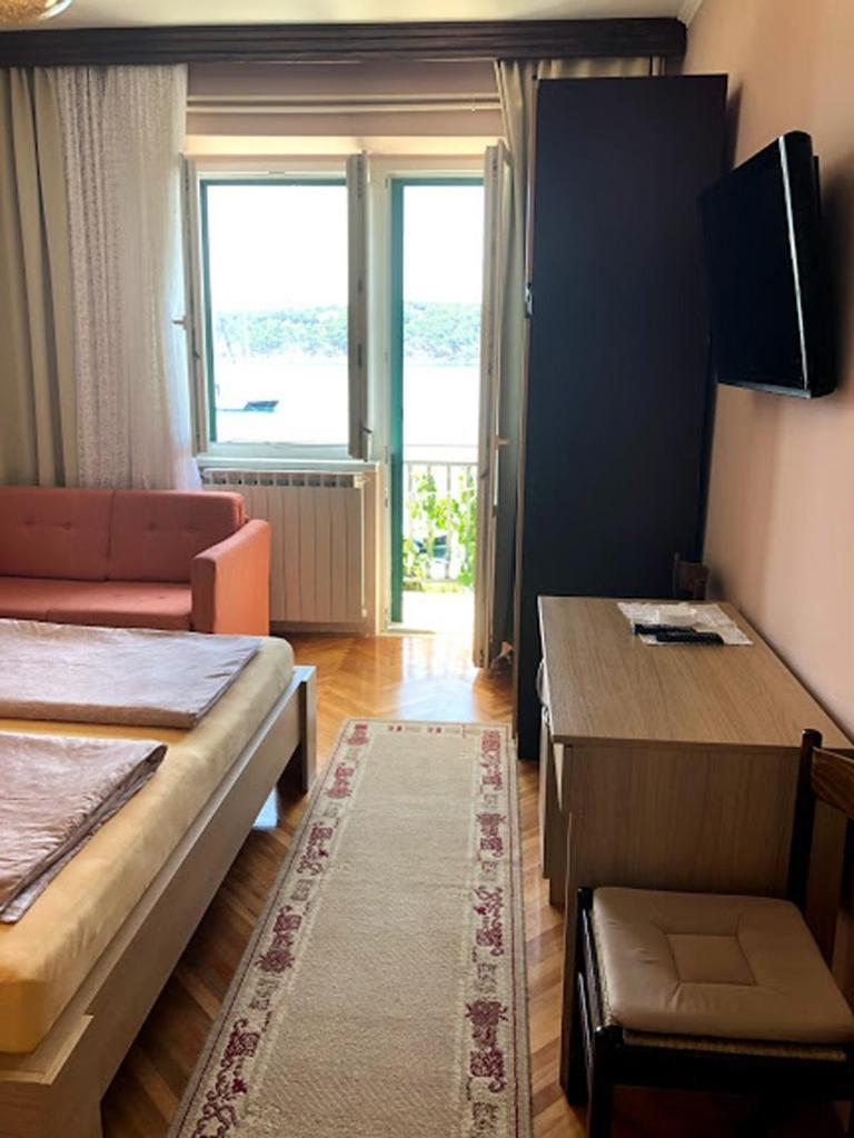 Apartments And Rooms By The Sea Barbat, Rab - 4973 Rab Town Phòng bức ảnh